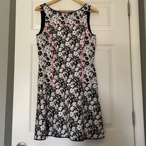 Banana Republic tank dress! Fitted w/ bottom flare
